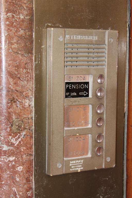 בילבאו Pension Manoli מראה חיצוני תמונה